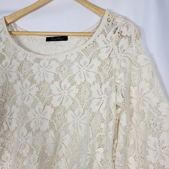 Honey Punch Women's 3/4 Flare Sleeve Lace Fringed Boho/Gypsy/Hippie Top Sz M - Picture 3 of 11